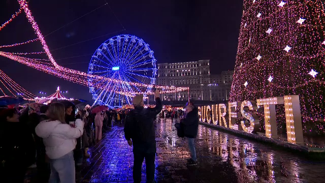 Orașele s-au „îmbrăcat” în straie de sărbătoare. Cum arată bulevardele și clădirile din București