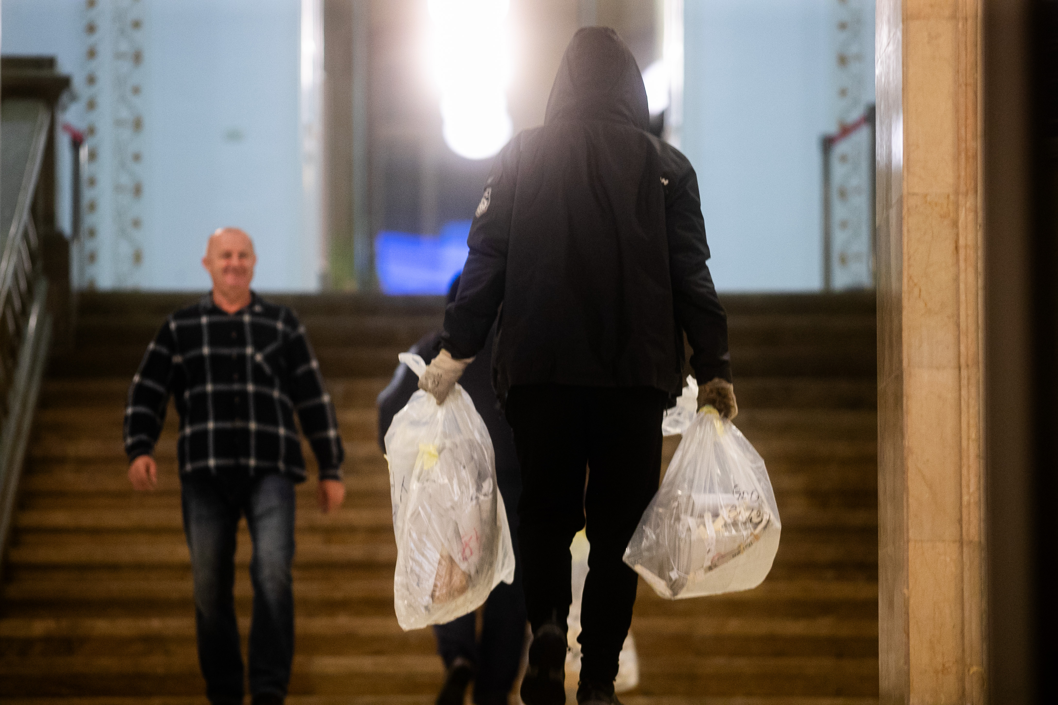 Renumărarea voturilor: PNL susține că Ciolacu a primit peste 2.000 de voturi în plus în Olt. S-a făcut plângere penală