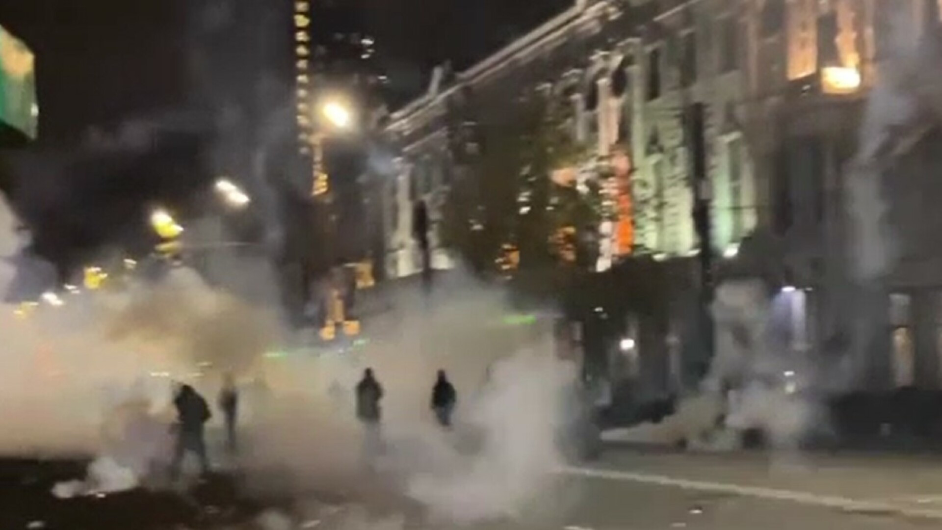 Noi proteste în Georgia. Forțele de ordine au răspuns cu tunuri cu apă și gaze lacrimogene. Mesaj clar al premierului pro-rus