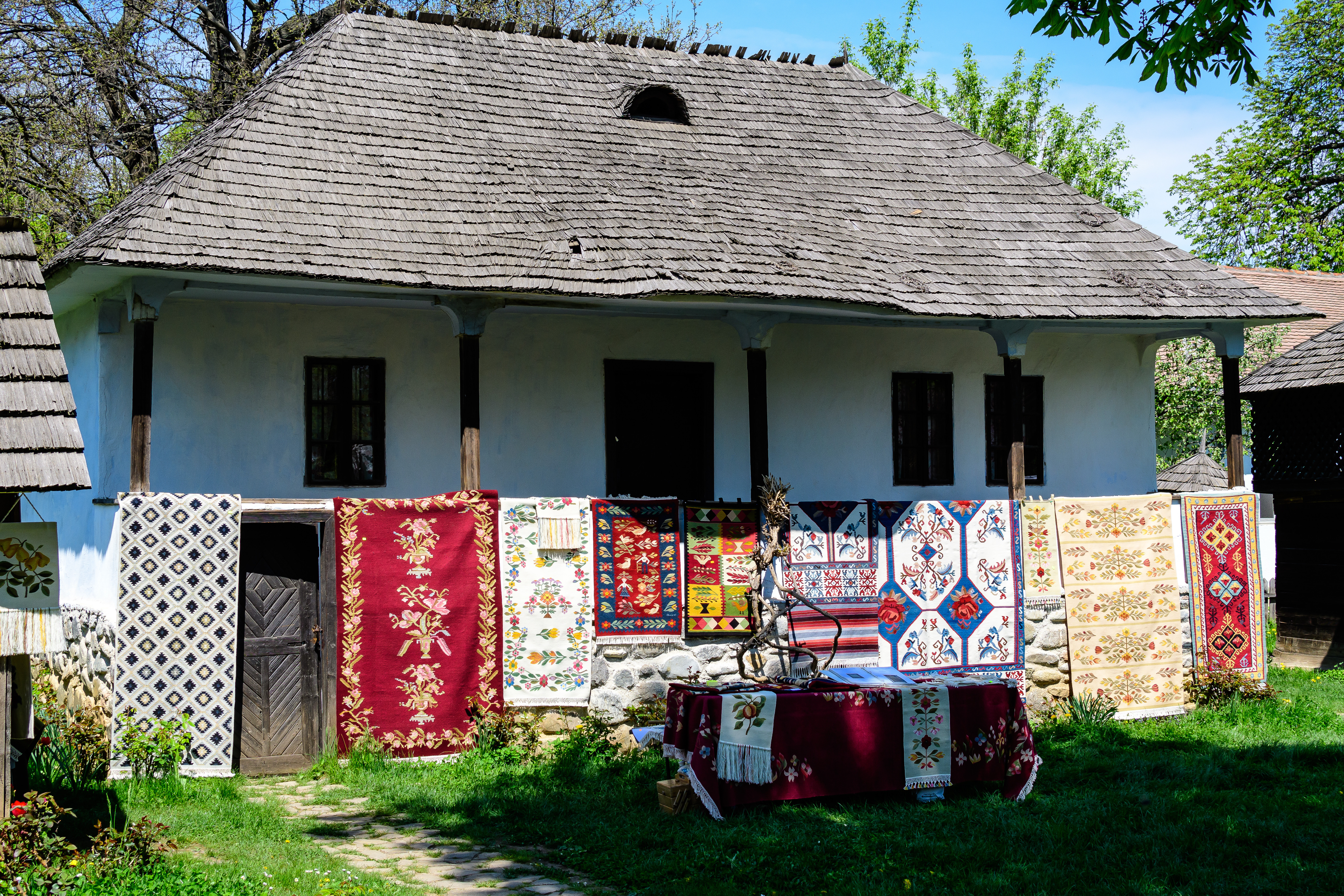 Muzeul Satului din București. Cum ajungi, program, tarife și ce poți vedea