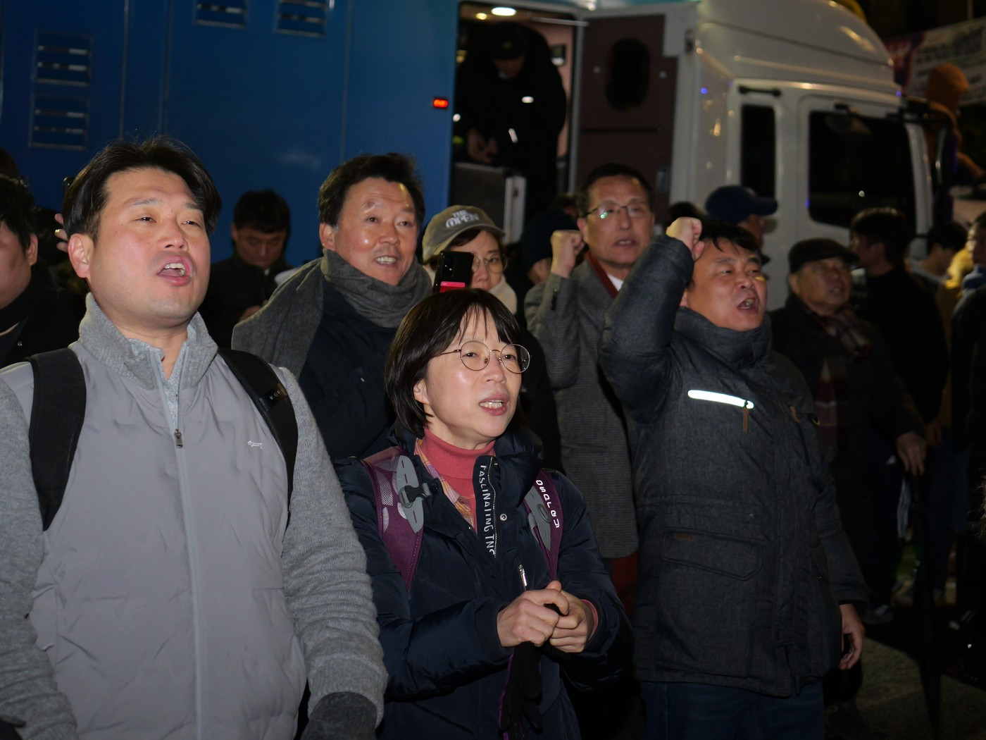 De ce a declarat subit președintele Coreei de Sud legea marțială. Ce presupune și ce se află în spatele măsurii controversate