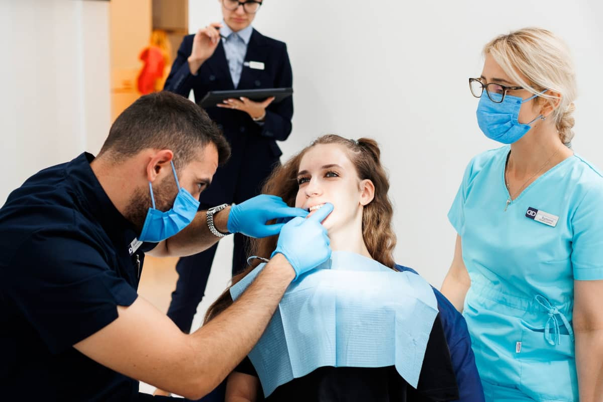 (P) Descoperă inovația în ortodonție la Centrul Stomatologic Dentus•Dentino