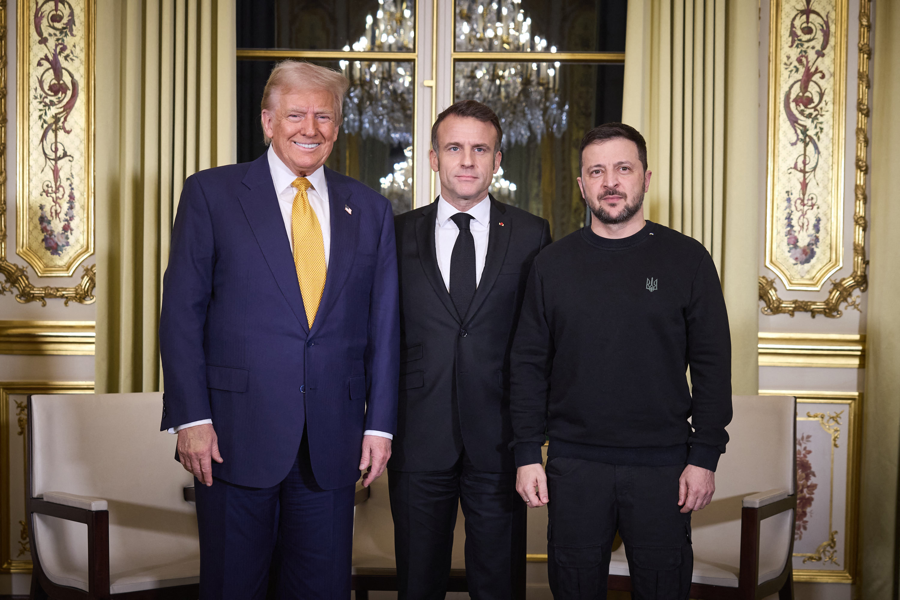 Trump, Zelenski și Macron s-au întâlnit la Paris. Ce a declarat președintele Ucrainei. „Cu toţii ne dorim pacea”