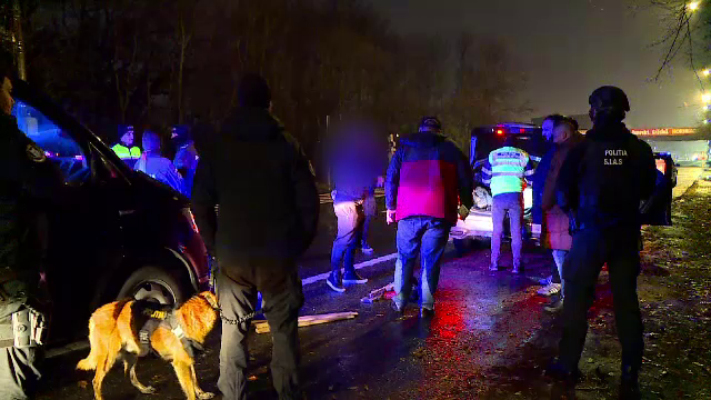 Indivizi care veneau ”întâmplător” din țară, prinși în Ilfov cu materiale explozive și arme în mașini. Ce a urmat