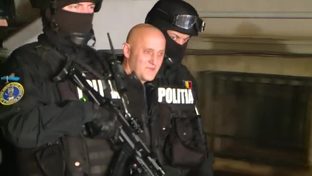 Horațiu Potra, după ce a fost prins în mașină cu un pistol, topor, 10 cuțite, un pistol cu gaze și un box: ”Voiam să votez”