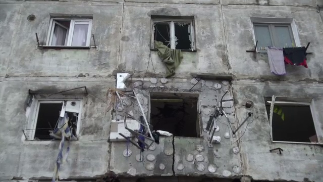 Care ar fi fost cauza exploziei devastatoare din Bacău. Locatar: „A fost o explozie ca şi cum ar fi fost o bombă”