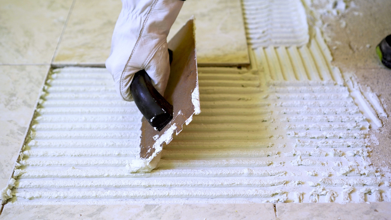 (P) Sfaturi pentru alegerea plăcilor ceramice – la ce să fiți atenți