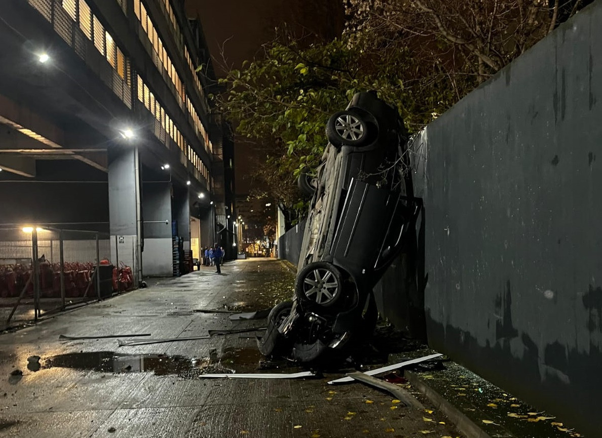 A cui era mașina care a căzut de la etajul al doilea, la Mega Mall. Noi precizări ale polițiștilor