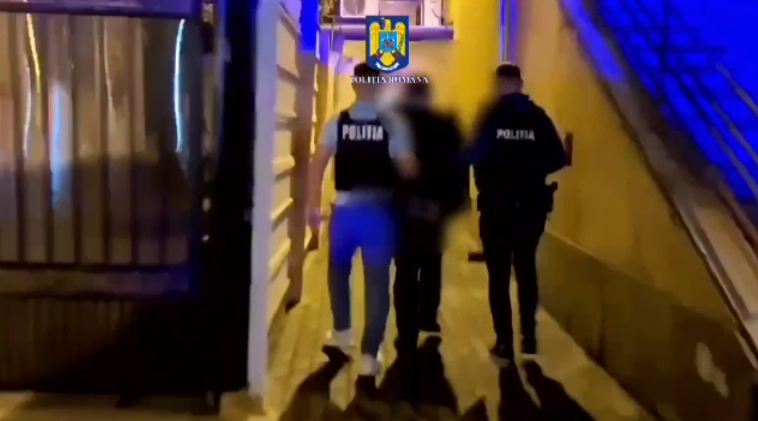 Un constănțean care împreună cu fiul său de 15 ani a agresat un alt bărbat, reţinut. Adolescentul este cercetat în libertate