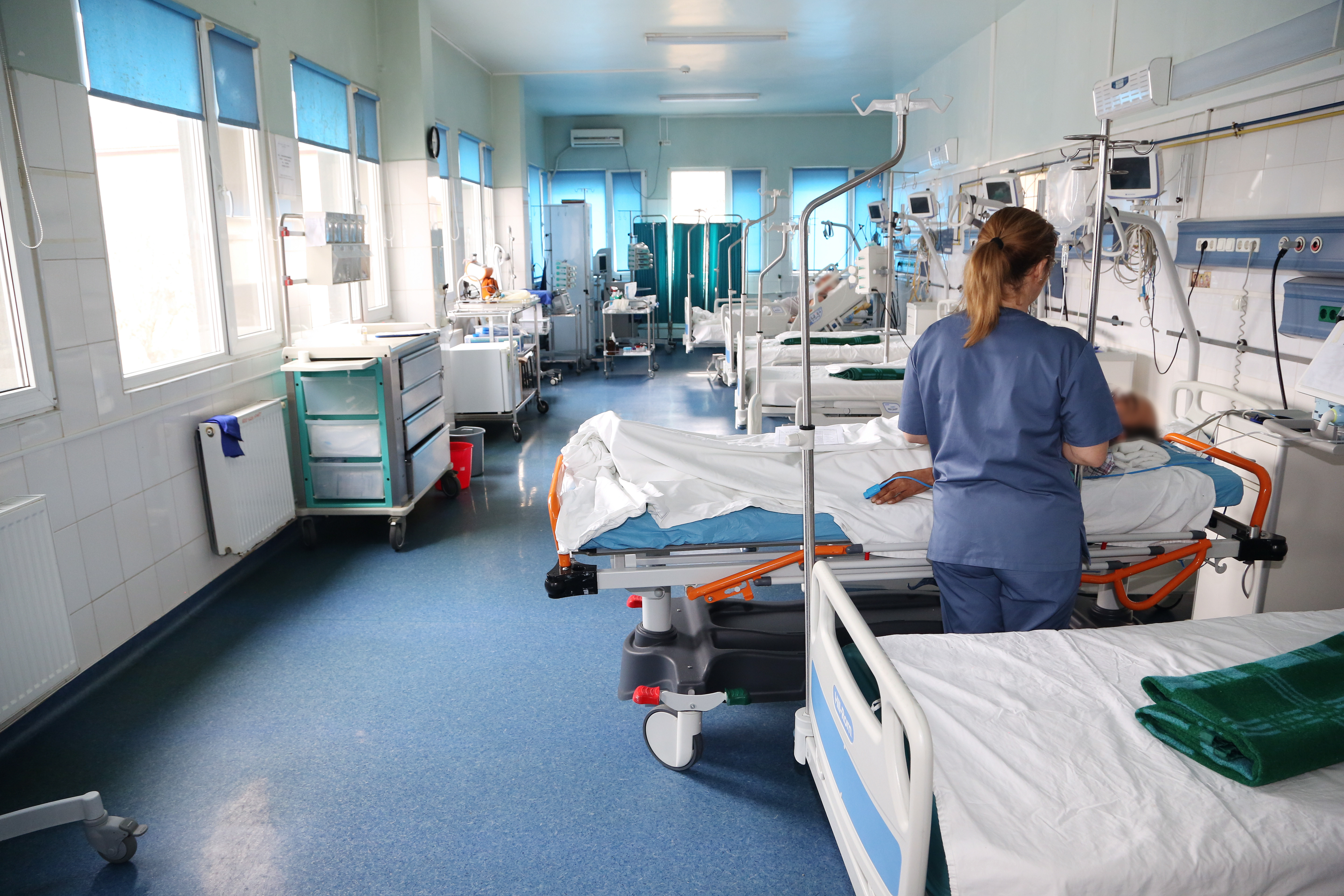 Noi detalii despre starea de sănătate a femeii din Bihor infectată cu HMPV, virusul care se răspândește în China. Anunțul DSP