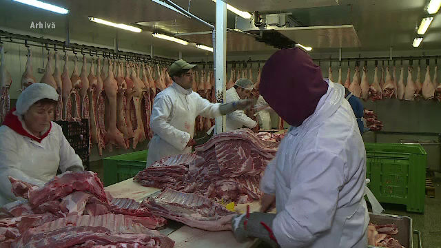 Lovitură de 100 de milioane de euro pe an pentru România. Încă un stat din Europa ne interzice exporturile de carne de porc