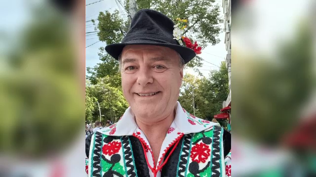 Un cântăreț de muzică populară din Galați, acuzat de pedofilie. Ar fi filmat actele sexuale cu trei minori