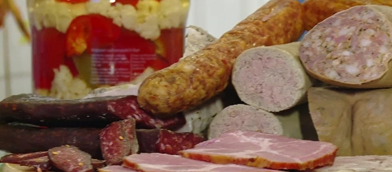 Cât costă un coș de cumpărături pentru masa de Crăciun. Care sunt prețurile la cozonaci