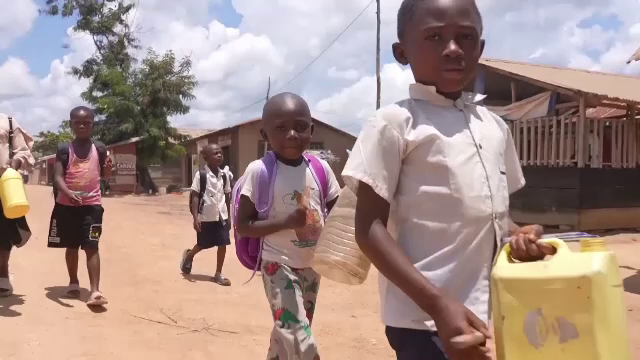 Autoritățile internaționale analizează boala cu origine încă necunoscută care a ucis zeci de copii în Congo