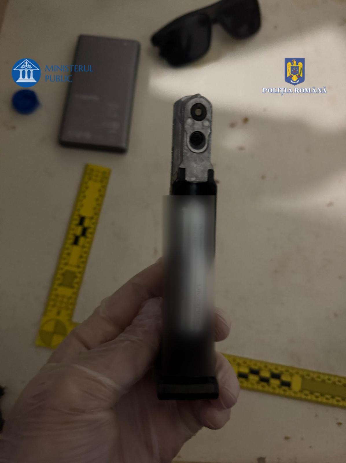 Percheziţii în mai multe judeţe, în dosare privind instigarea publică şi incitarea la violenţă, sau ură, în mediul online