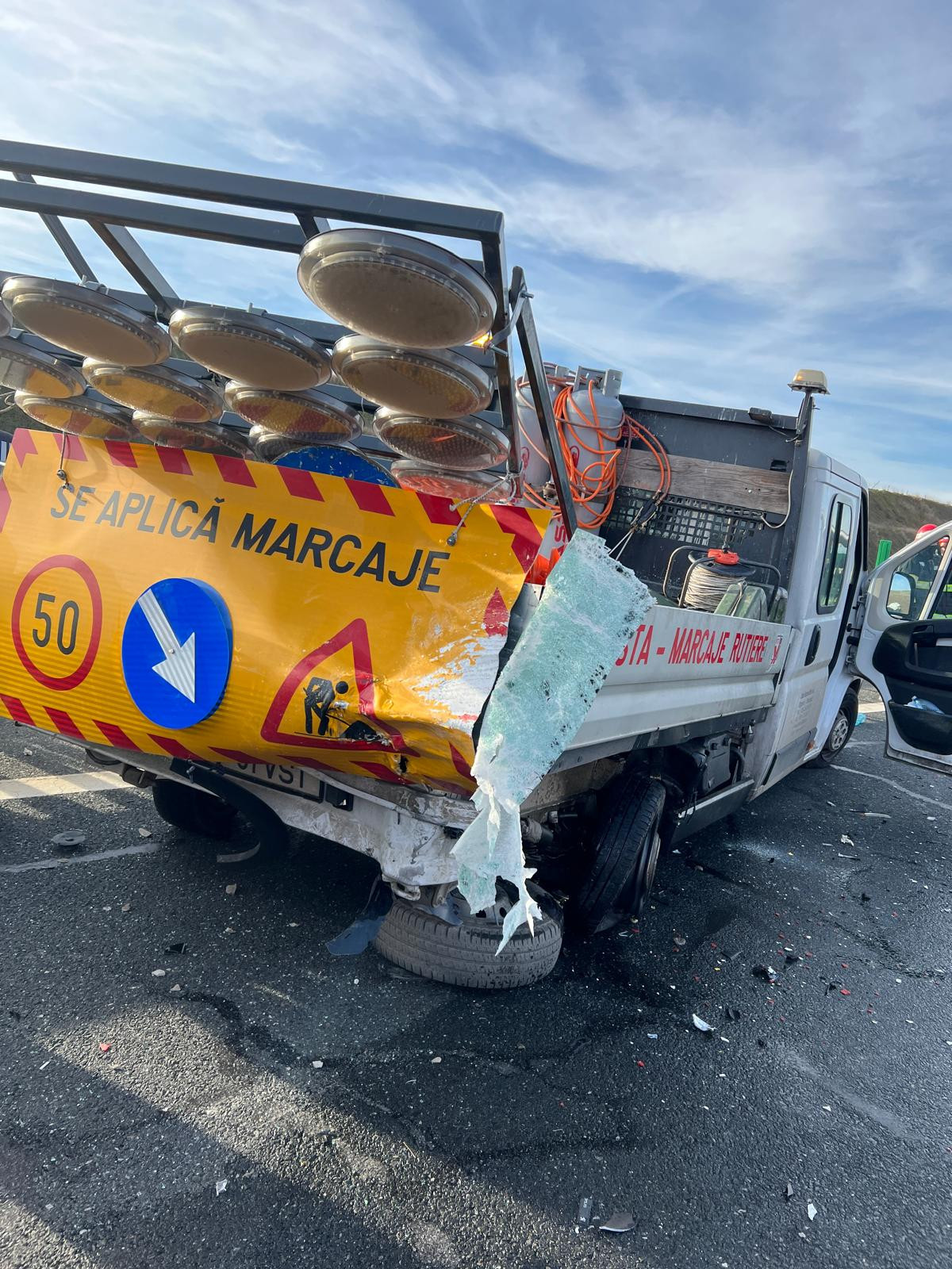 Tragedie pe Autostrada A2: O femeie a murit după ce s-a lovit de o mașină care făcea lucrări pe drum