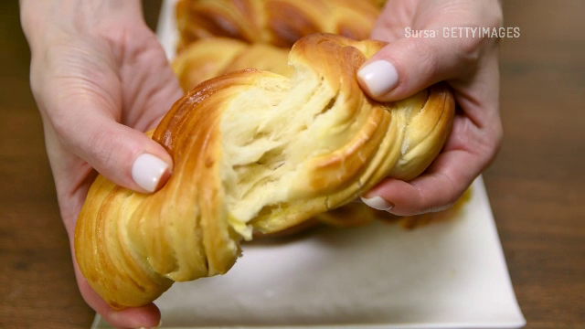 Românii renunță la tradiții și cumpără tot mai multe produse de patiserie congelate. Explicația sociologilor