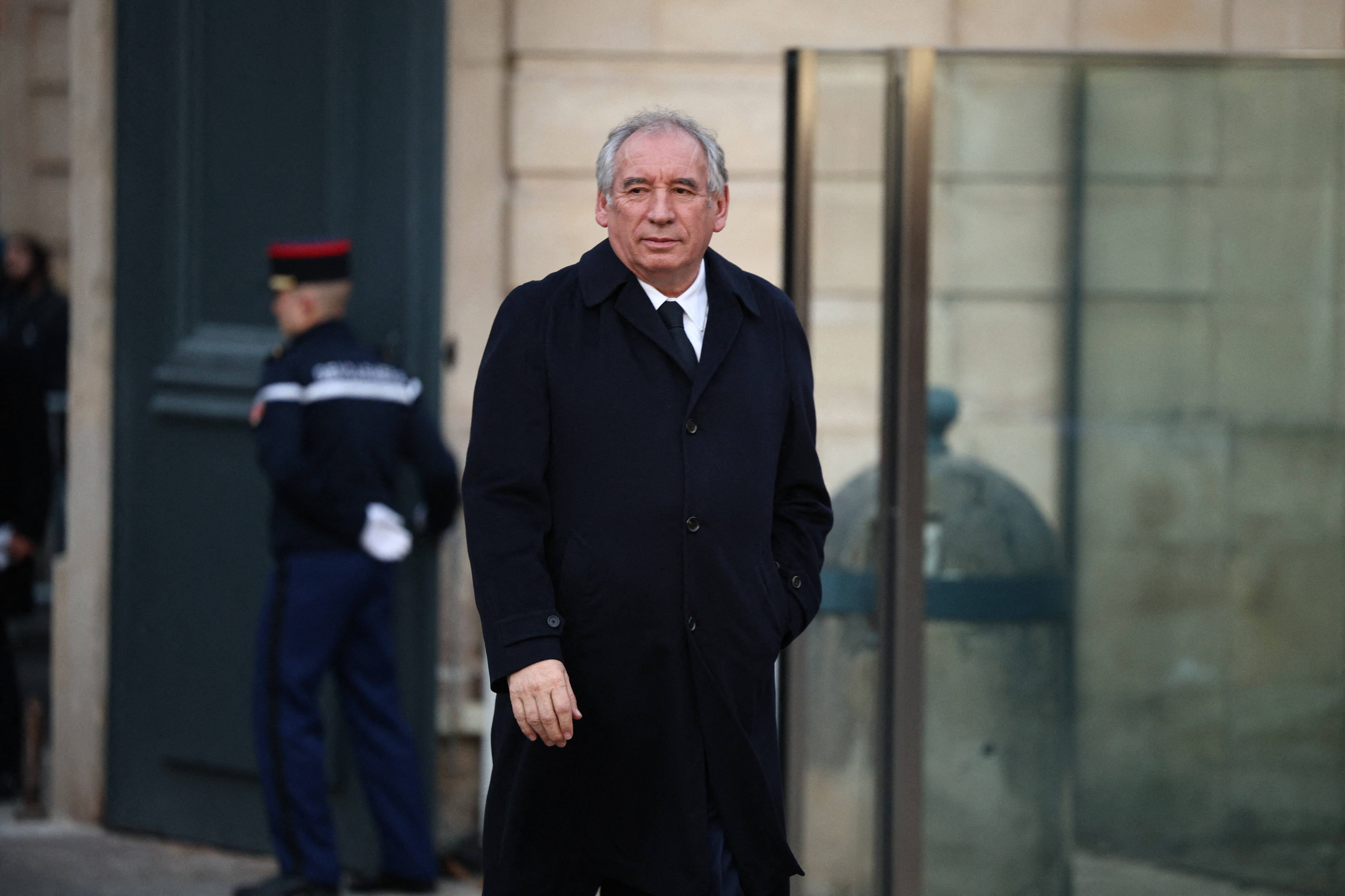 „Botez de foc” pentru noul premier al Franței. Criza pe care trebuie să o gestioneze la doar câteva ore de la numire