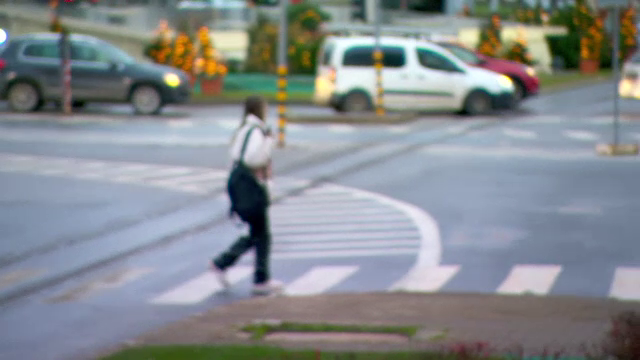 Caz șocant în Iași. O fată de 18 ani și părinții ei, terorizați de un angajat STS care își dorea o relație cu tânăra