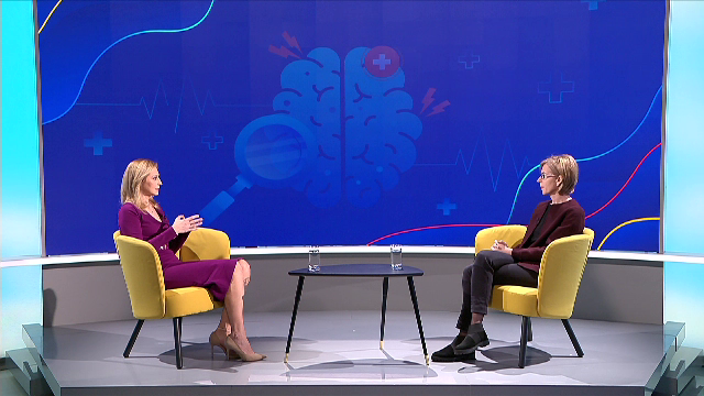 Ce trebuie să facă personalul ambulanței, pus în situația unui pacient cu AVC. Minutele fac diferența până la sechele