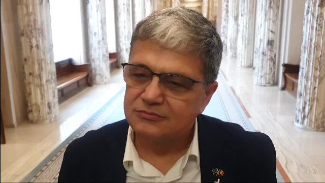 Ministrul de Finanțe, întrebat dacă sunt bani pentru majorări de pensii și salarii în 2025: ”Așteptați ordonanța trenuleț”