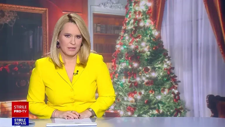 În preajma Crăciunului, în multe locuințe se duce o luptă acerbă: cum ținem pisicile departe de brad?