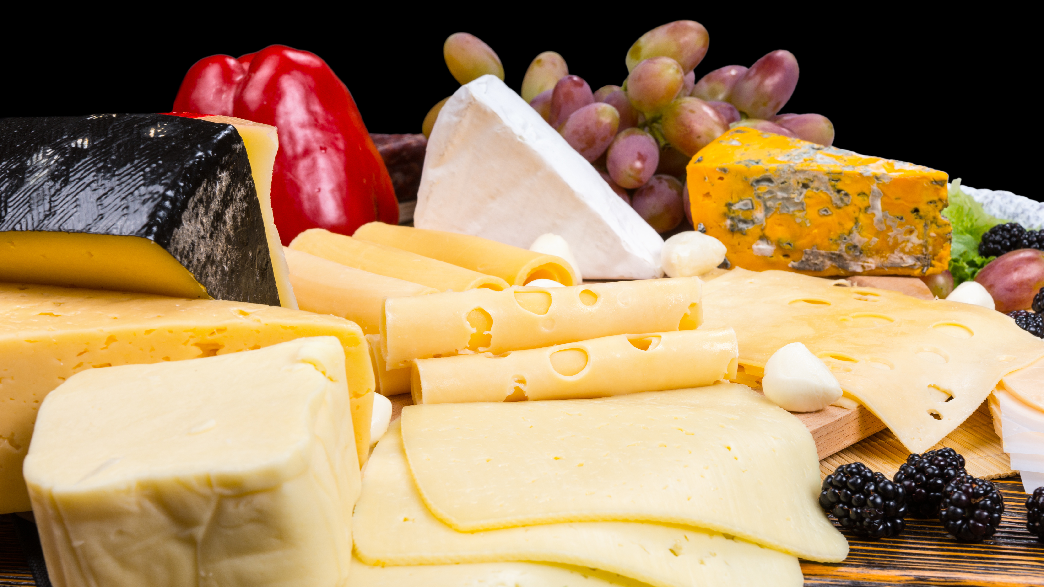 Cum au reușit doi brașoveni să aducă produsele locale direct de la fermă pe mesele a mii de români. „Nu mai există pierderi”