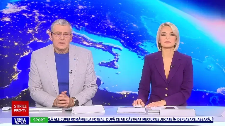 Un bărbat care voia un sărut sub vâsc a rămas blocat în vârful unui plop înalt. Ce s-a întâmplat când au ajuns pompierii