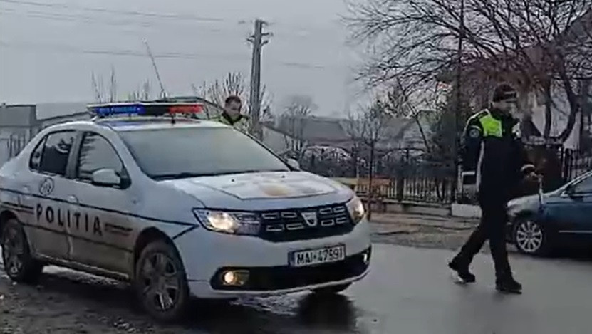 O femeie a fost găsită moartă în propria casă, în Vaslui. Partenerul ei ajuns la spital în comă. Ce au constatat anchetatorii