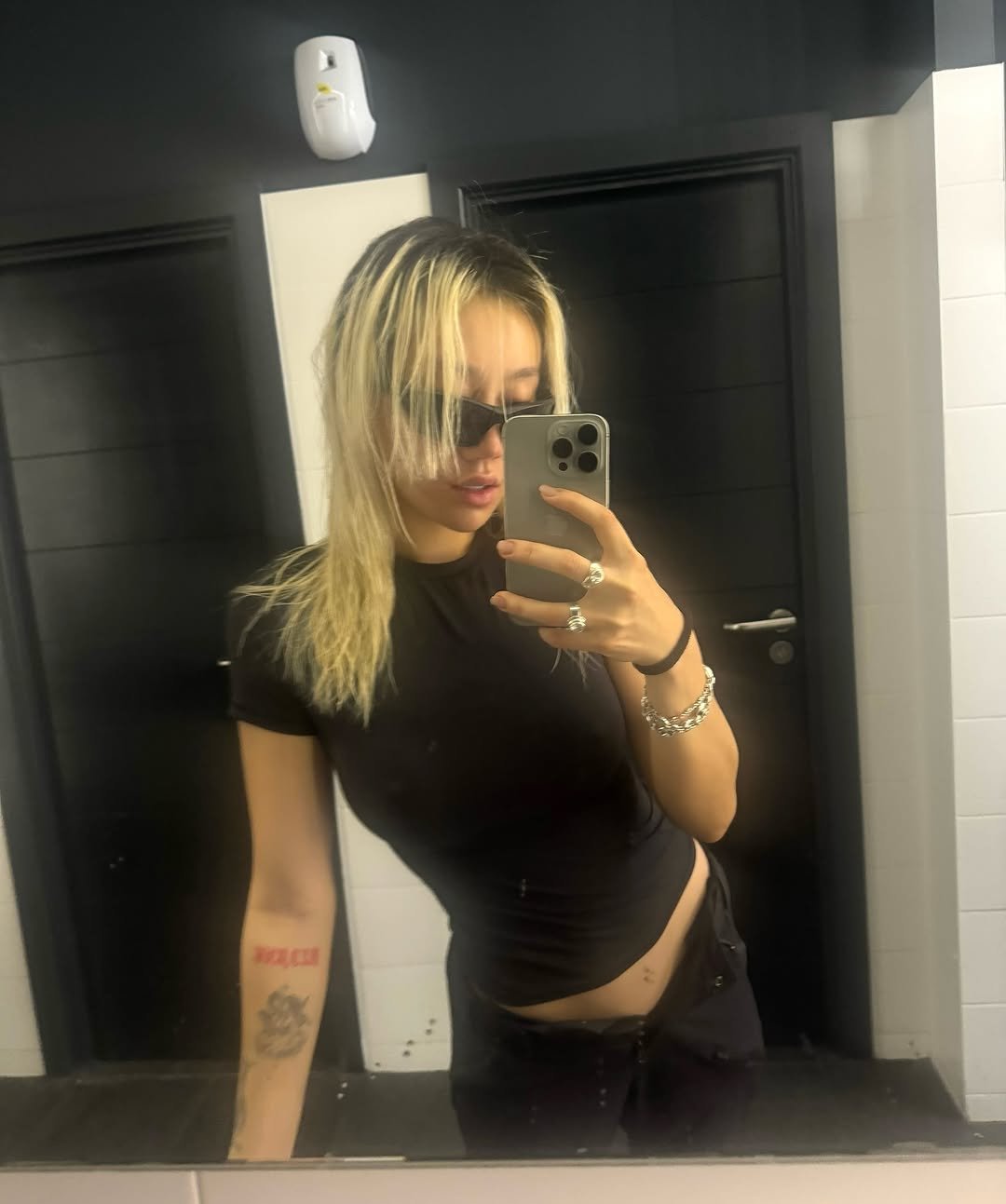 Izzy Du