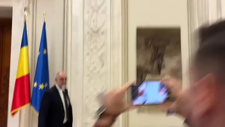 Liderul UDMR, Kelemen Hunor, întors din drum de un telefon primit de la Marcel Ciolacu