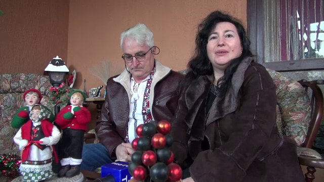 Dor de acasă. Românii din diaspora revin în țară de Crăciun. „Totul ne lipsește, de la aer și peisaj, până la familie”