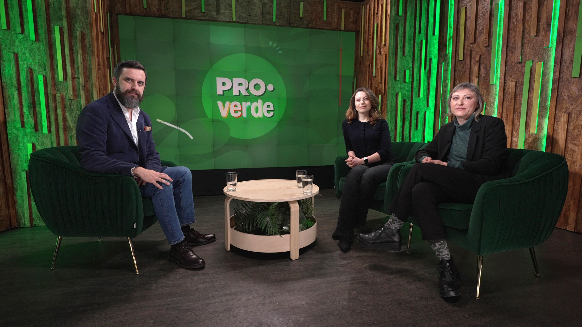 (P) AquaKit - Tinerii învață despre ape mai curate