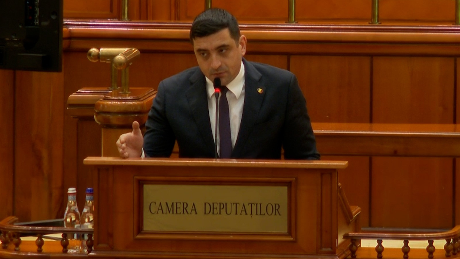 Discurs nedemn de Parlamentul României de la George Simion: Crăciunul ăsta ați scăpat. Să nu fie cu vărsare de sânge