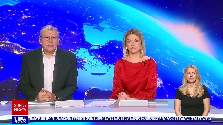 Incendiu devastator la un service auto din Pitești. Salvatorii au intervenit cu cinci autospeciale de stingere