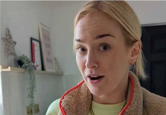 O mamă își taxează membrii familiei pentru pregătirea meselor de Crăciun. „Am păstrat chitanțele și am calculat corect”