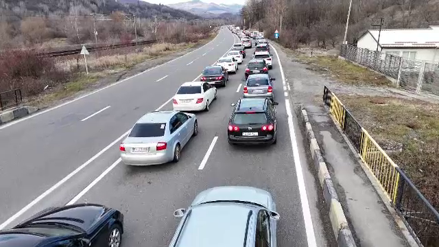 Distracția turiștilor la munte, ruinată de traficul infernal de pe DN1. „Nașpa. Nici nu-ți vine să mai pleci de acasă”