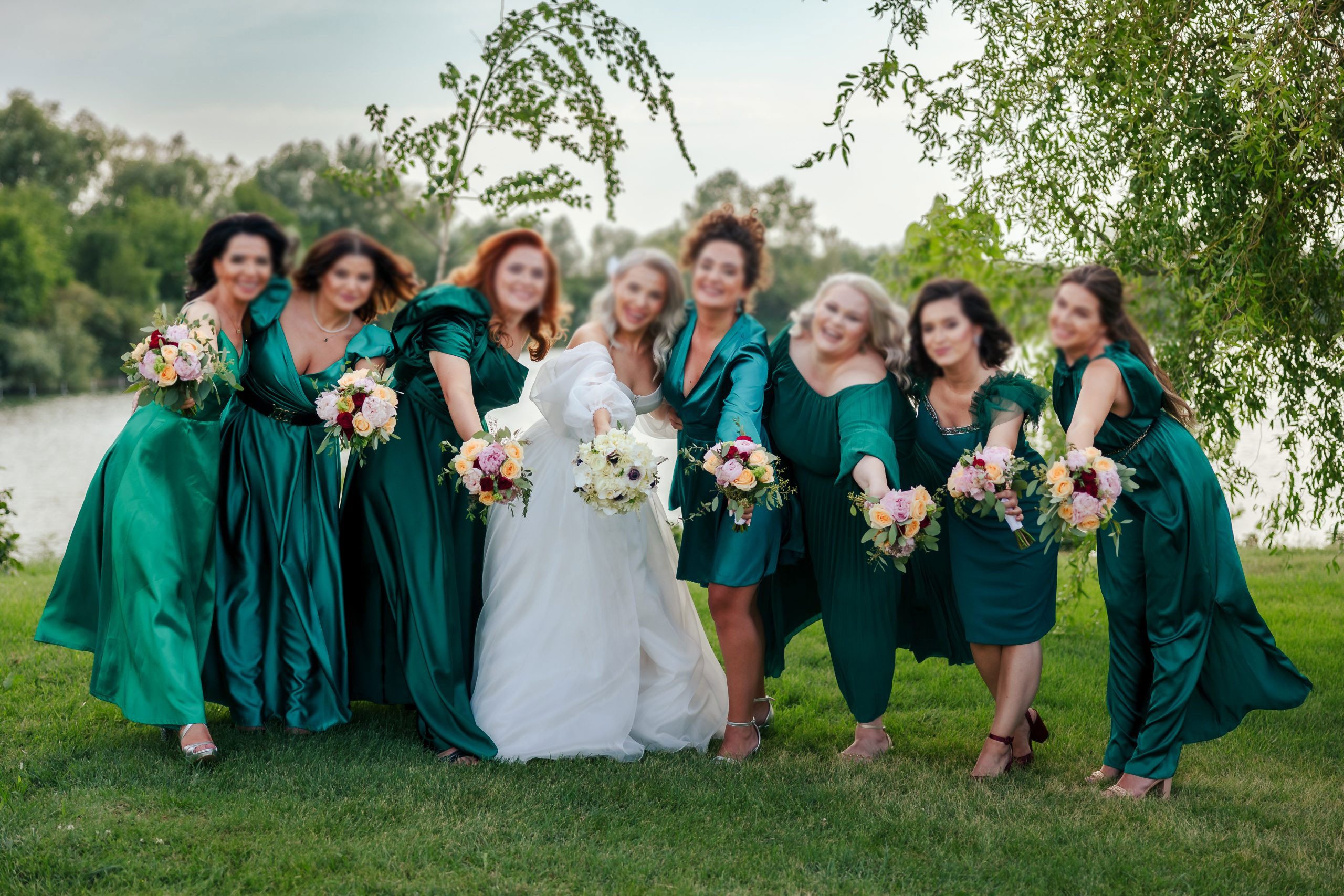 (P) Idei de buchete pentru domnişoarele de onoare