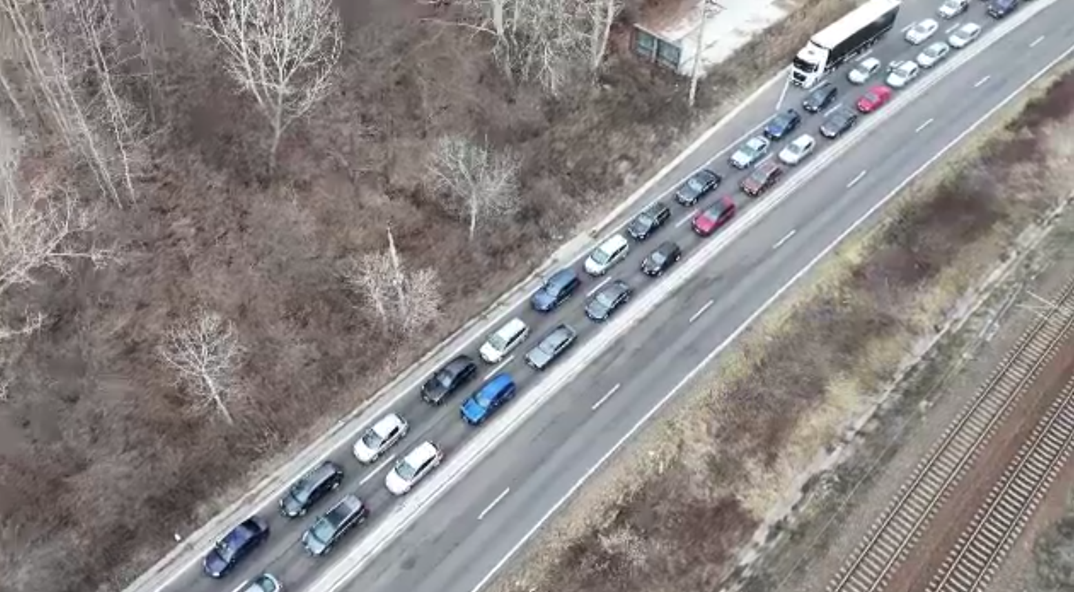 Un nou record negativ a fost atins pe Valea Prahovei: 5 ore şi jumătate a durat drumul de la Bucureşti până la Sinaia