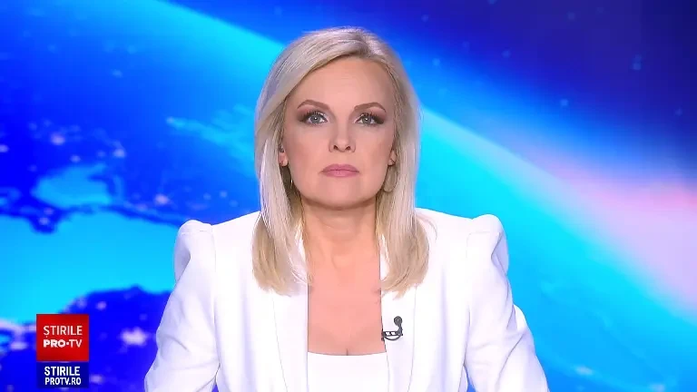 Incendiu pe o șosea aglomerată din Capitală. Două mașini parcate au ars în apropiere de stadionul Dinamo