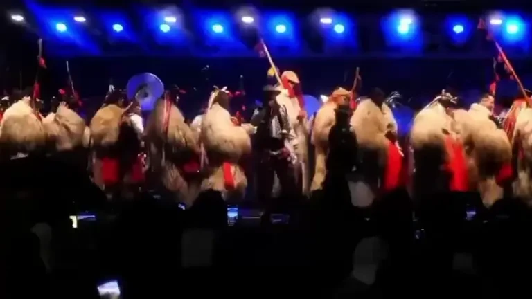 Mesaje extremiste şi îndemnuri la violenţă în cadrul unui festival desfășurat la Suceava. Primele reacții oficiale | VIDEO