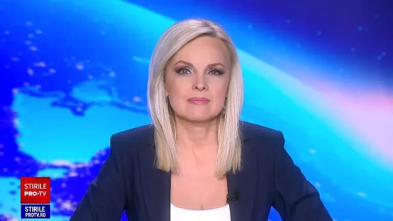 O româncă are una dintre cele mai frumos decorate locuințe din Anglia. Cum arată „casa de turtă dulce"