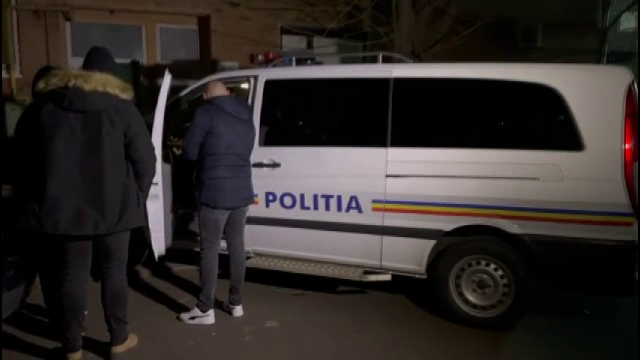 Descoperirea periculoasă făcută de un bărbat, într-un dulap. Toată lumea a fost evacuată imediat din blocul din Arad