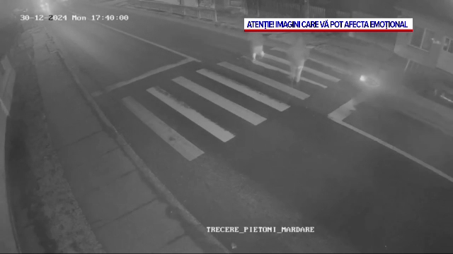 O adolescentă și un bărbat, loviți în plin de o șoferiță pe trecerea de pietoni, în Iași. Totul a fost filmat