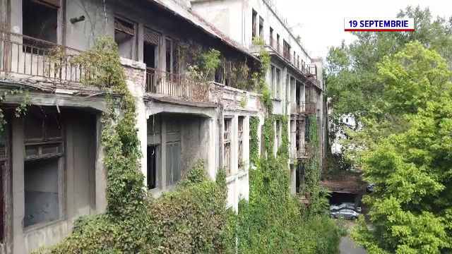 Fostul Spital Filantropia zace în ruină la doi pași de Guvern. Ministrul Sănătății: „Haideți să încheiem aici discuția”