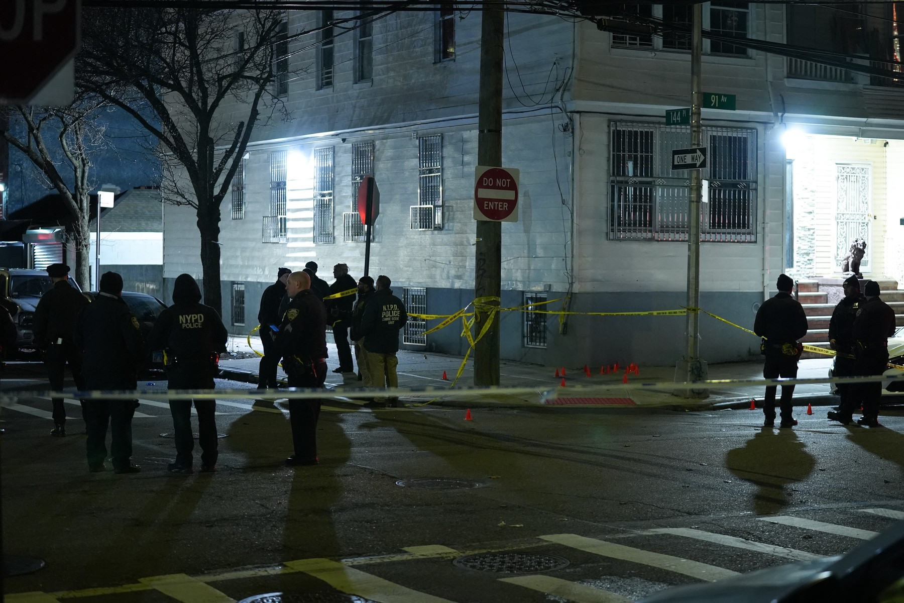 Un nou incident șocant în SUA. Cel puţin 11 persoane au fost împușcate în fața unui club din New York