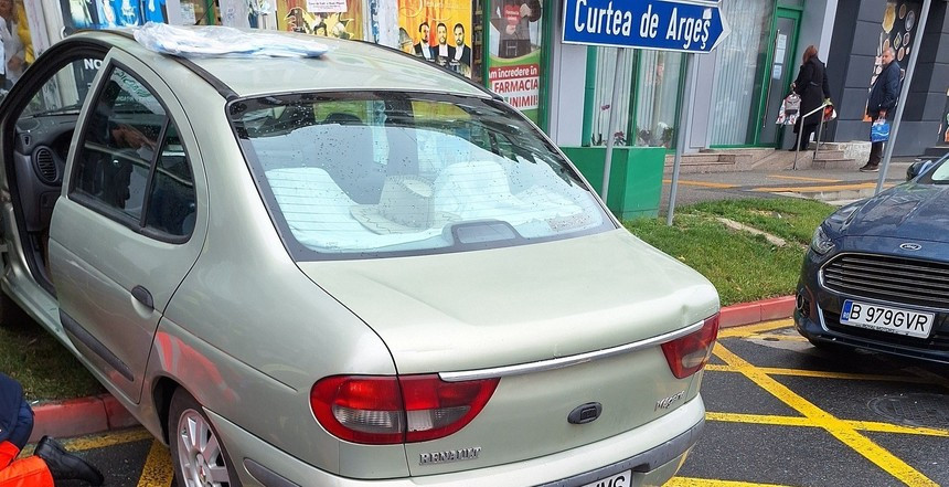 Un șofer a murit la volan, în Pitești. Ce s-a întâmplat cu mașina aflată în mers