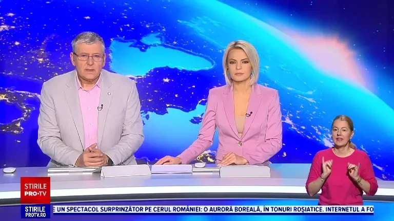 O mașină a lovit un parapet și s-a răsturnat într-un canal de irigații din județul Galați. Cinci persoane au ajuns la spital