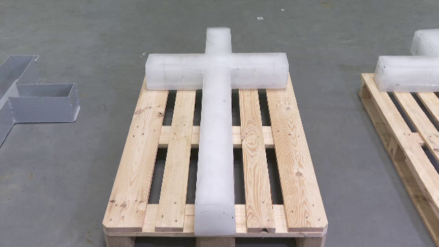 Sunt pregătiri în toi pentru slujba de Bobotează. „Crucile vor ajunge exact la momentul slujbei unde vor fi decorate”