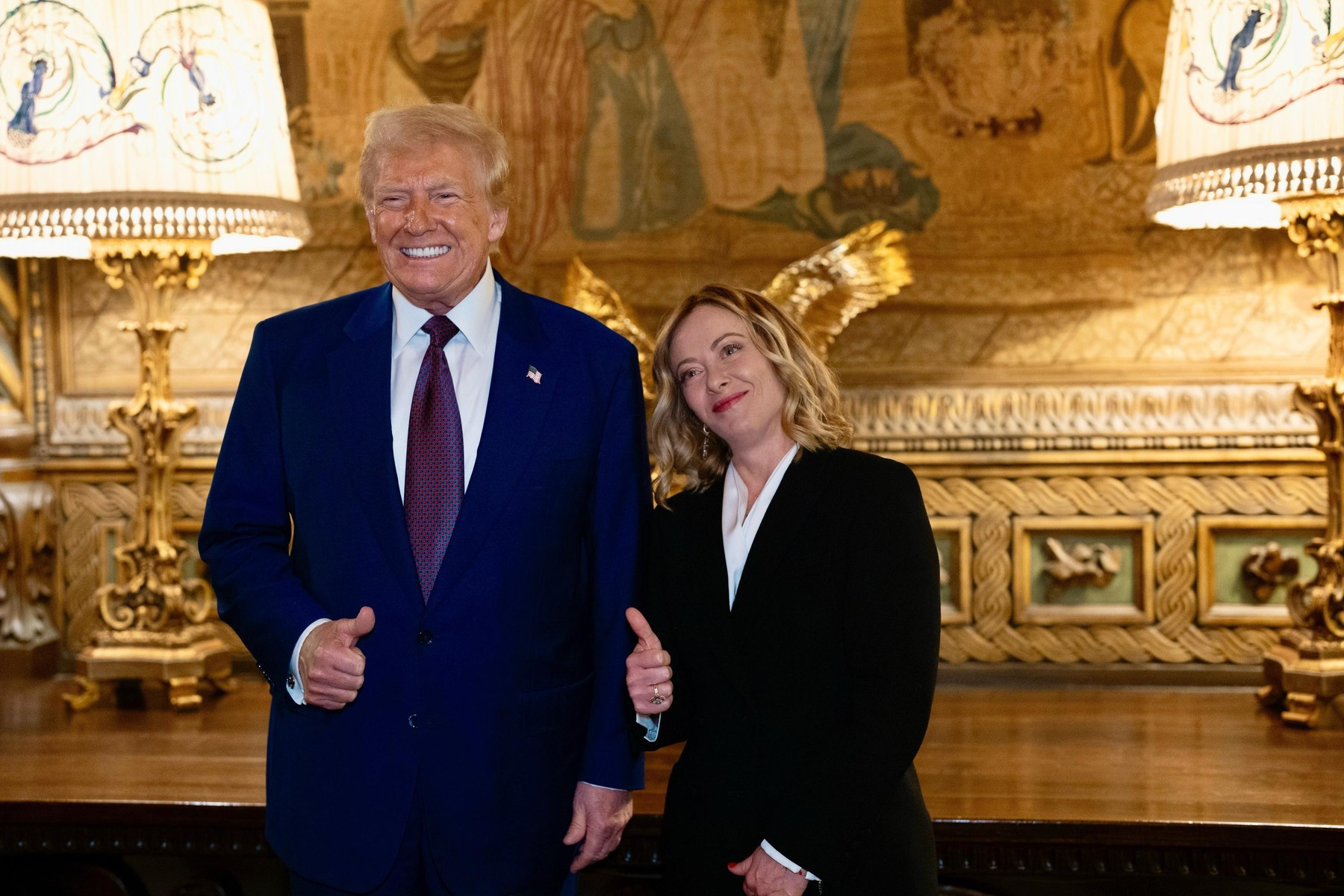 Giorgia Meloni urmează să aibă o întrevedere cu Donald Trump. Se așteaptă negocieri privind tarifele impuse Europei